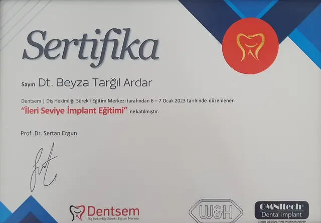 İleri Seviye İmplant Eğitimi katılım belgesi, 6–7 Ocak 2023